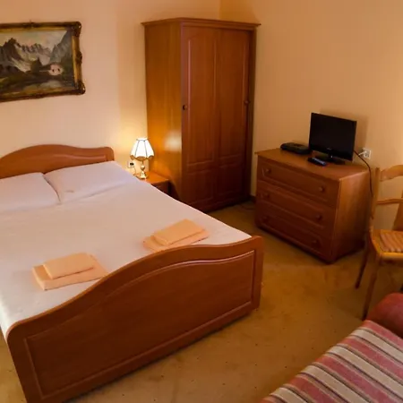 게스트하우스 Retro Jemiola Centrum 카르파츠